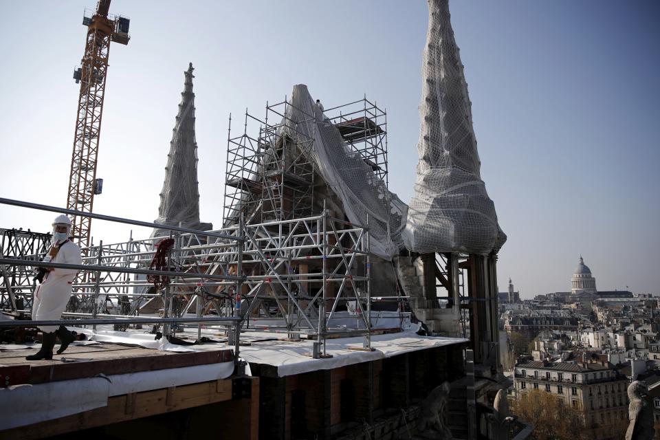 Baustelle des Wiederaufbaus der Kathedrale Notre-Dam