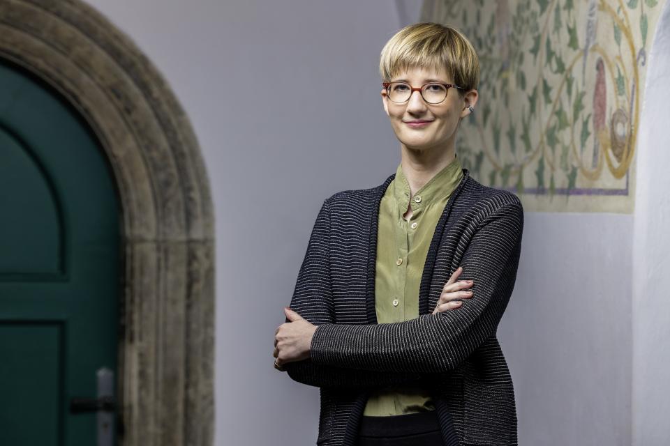 Dr. Kathi Loch, Direktorin des Museums für Sächsische Volkskunst und der Puppentheatersammlung