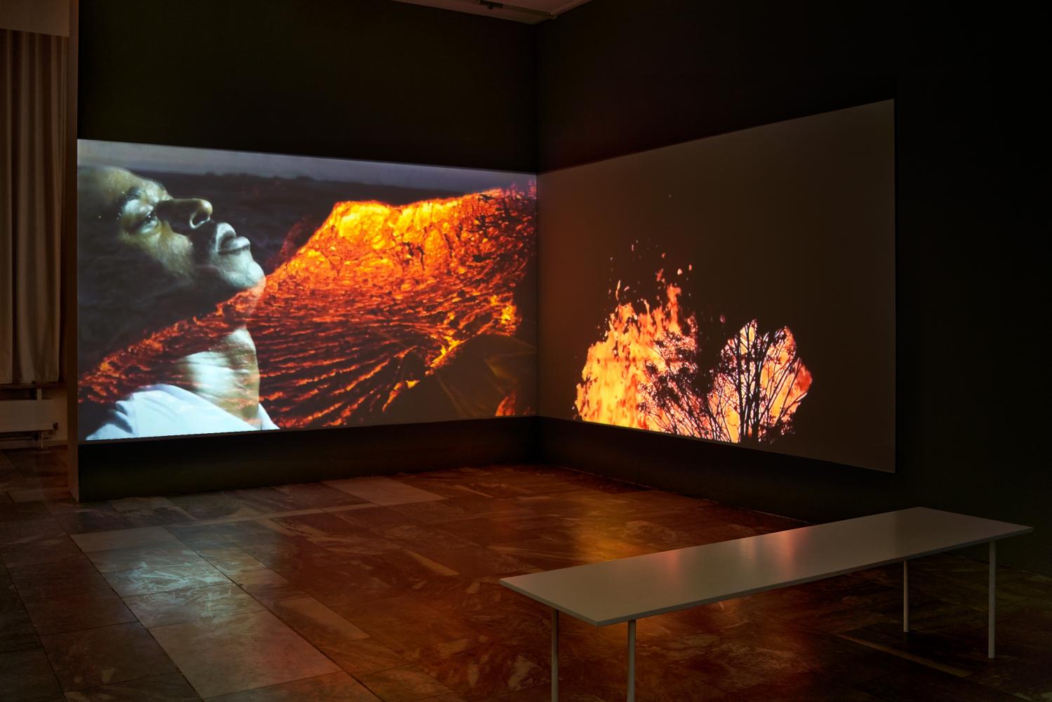 Kandis Williams "Eurydice", 2018, Installationsansicht "A FIRE IN MY BELLY", Julia Stoschek Collection, Berlin, 2021